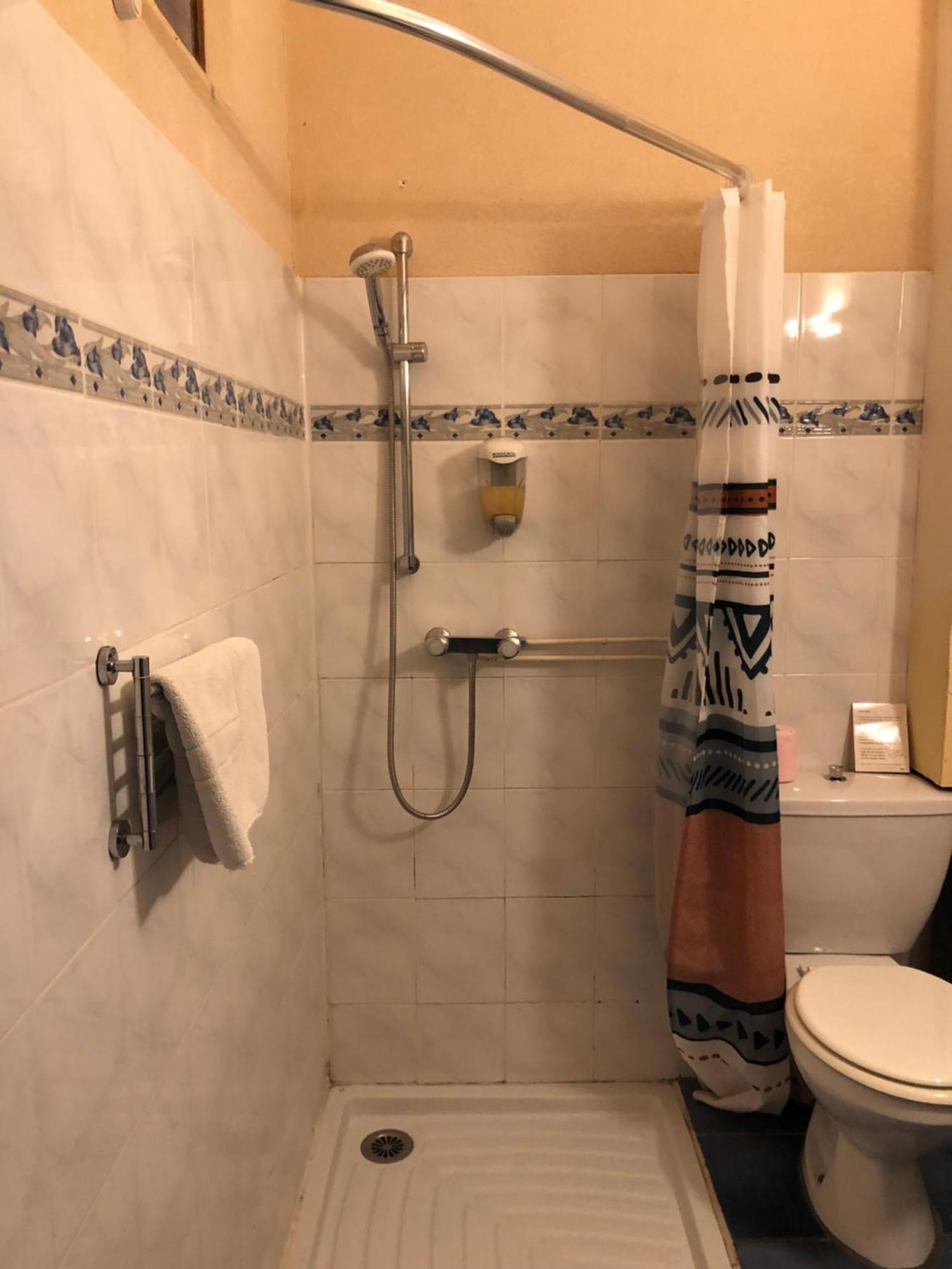 Le Dauphine Hotel Châtillon-en-Diois Eksteriør billede